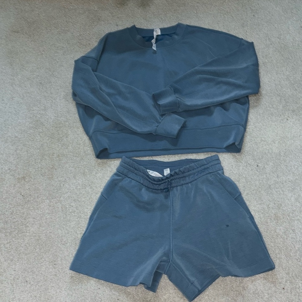 lululemon softstreme set!